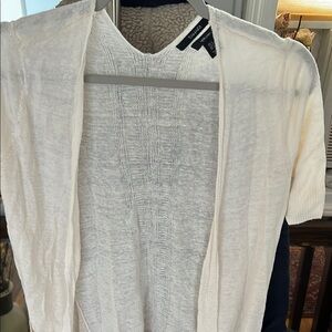 Tahari Cream Short Sleeve T-Shirt Blouse